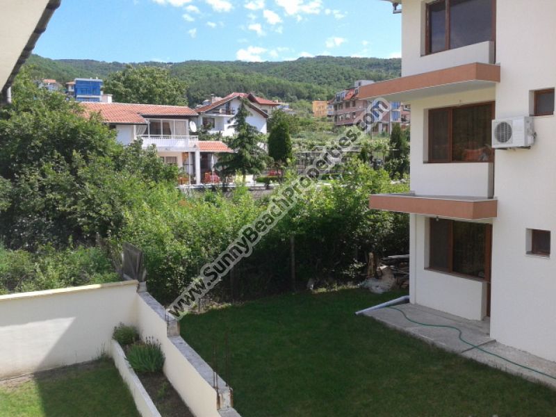Incredible sea and mountain view furnished 5-bedroom/3.5-bathroom house ...