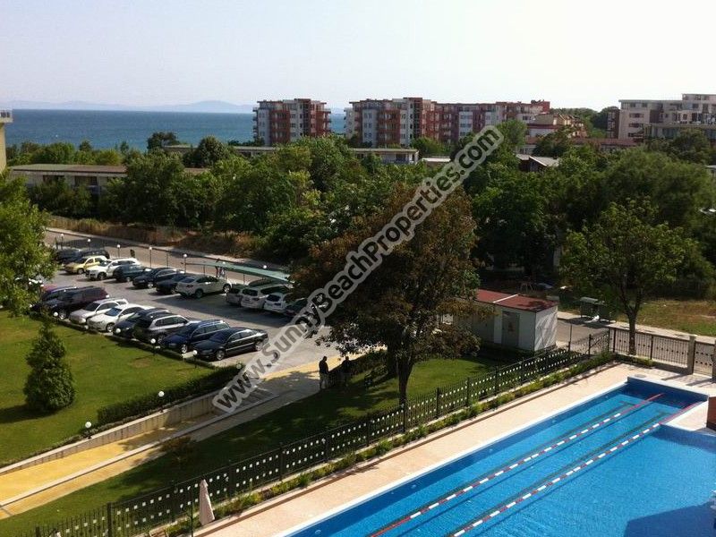 Sea and pool view 2-bedroom flat in Elite Ravda in absolute tranquility ...